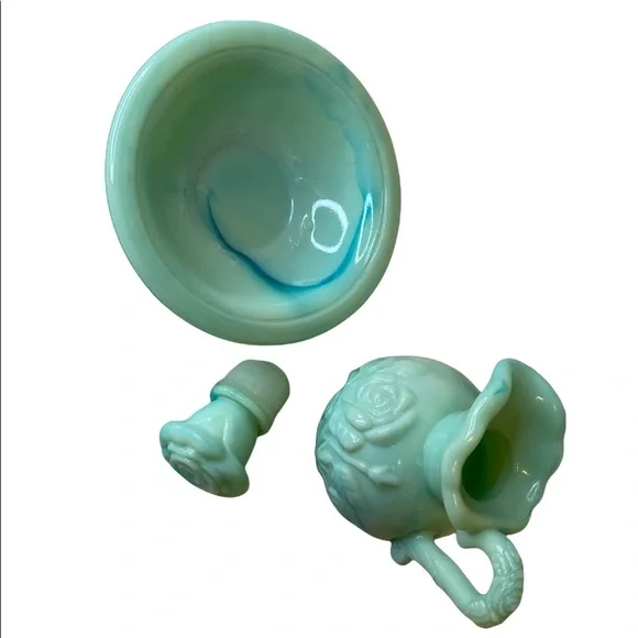 COPY - Vintage 1978 Avon Victoriana Blue & green Jadeite Glass Pitcher Bowl mil… - Picture 4 of 10